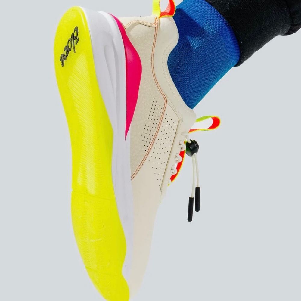 CLOVE Limited Edition - LEMON AID SHOE Size 8